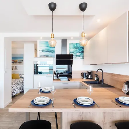 Luxe Vue Panoramique Baie דירה