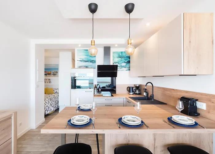 Luxe Vue Panoramique Baie דירה